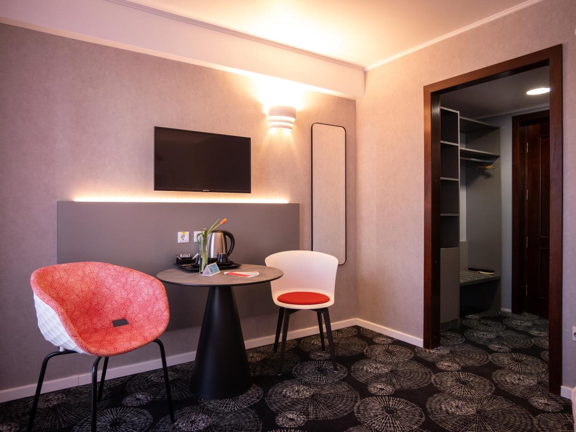 Ibis Styles Pitesti Arges Extérieur photo